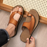 Men Leather Summer Slippers New Fashion Flip-Flops Sandals Breathable Non-slip Casual Flat Slippers