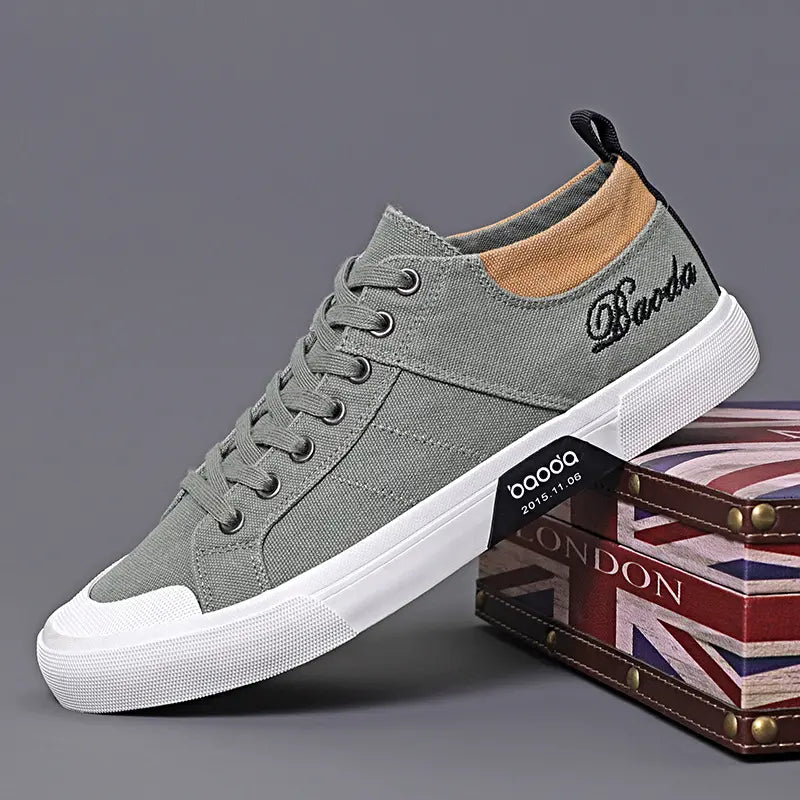 Good Quality Breathable Walking Footwear Men Trendy Flat Skateboard Sports Soft Sole Cloth Casual Sneakers Fashion Canvas Shoes
