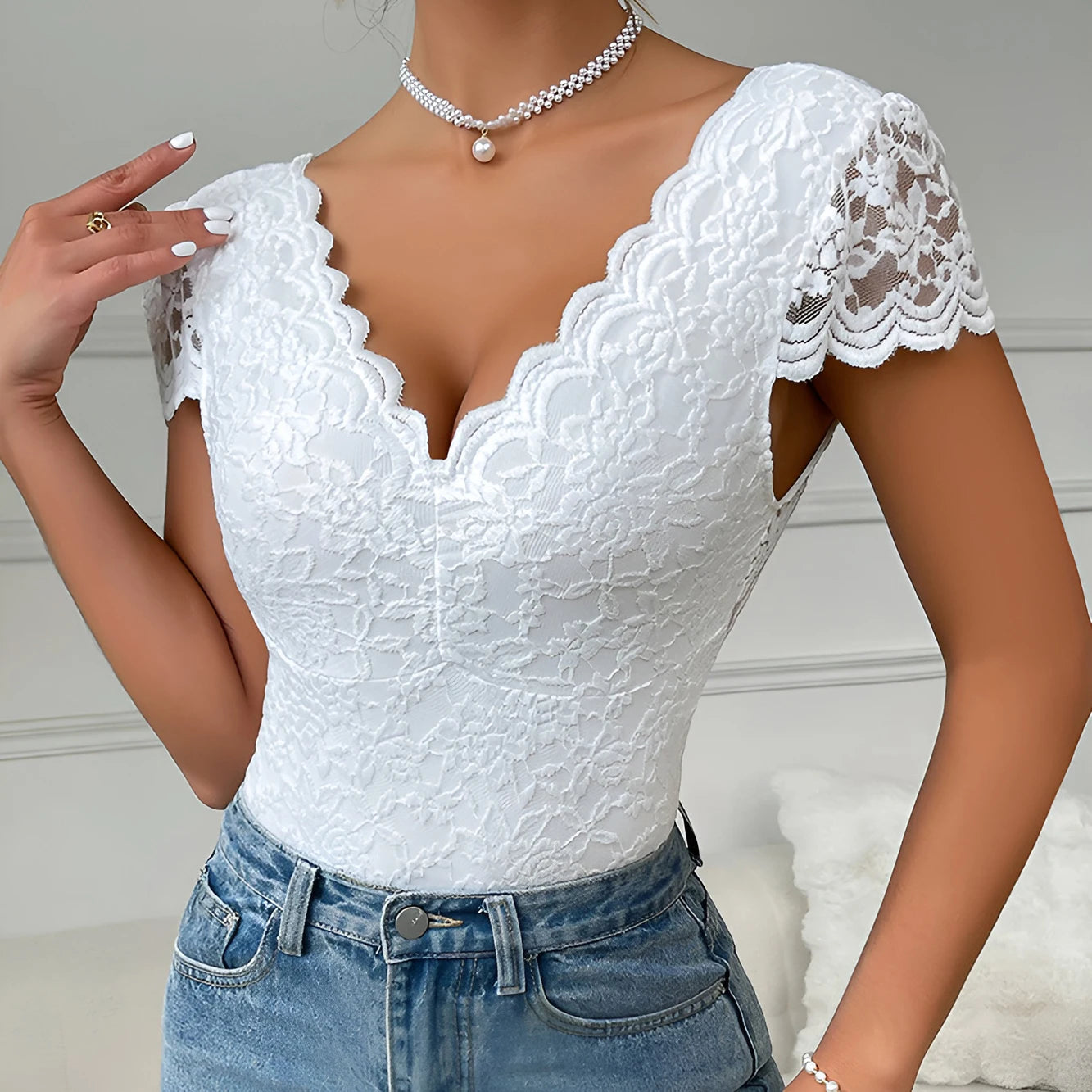 Dantel White Top
